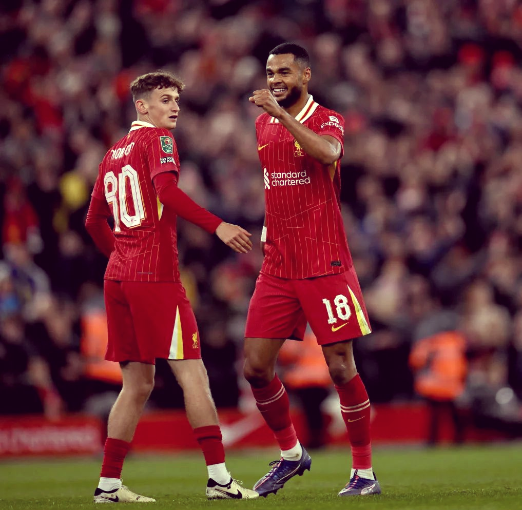 开云中国-太狠了！赛后西汉姆完成体检萨拉赫在G2比赛中刷新纪录，詹姆斯在加拿大队比赛中大胜