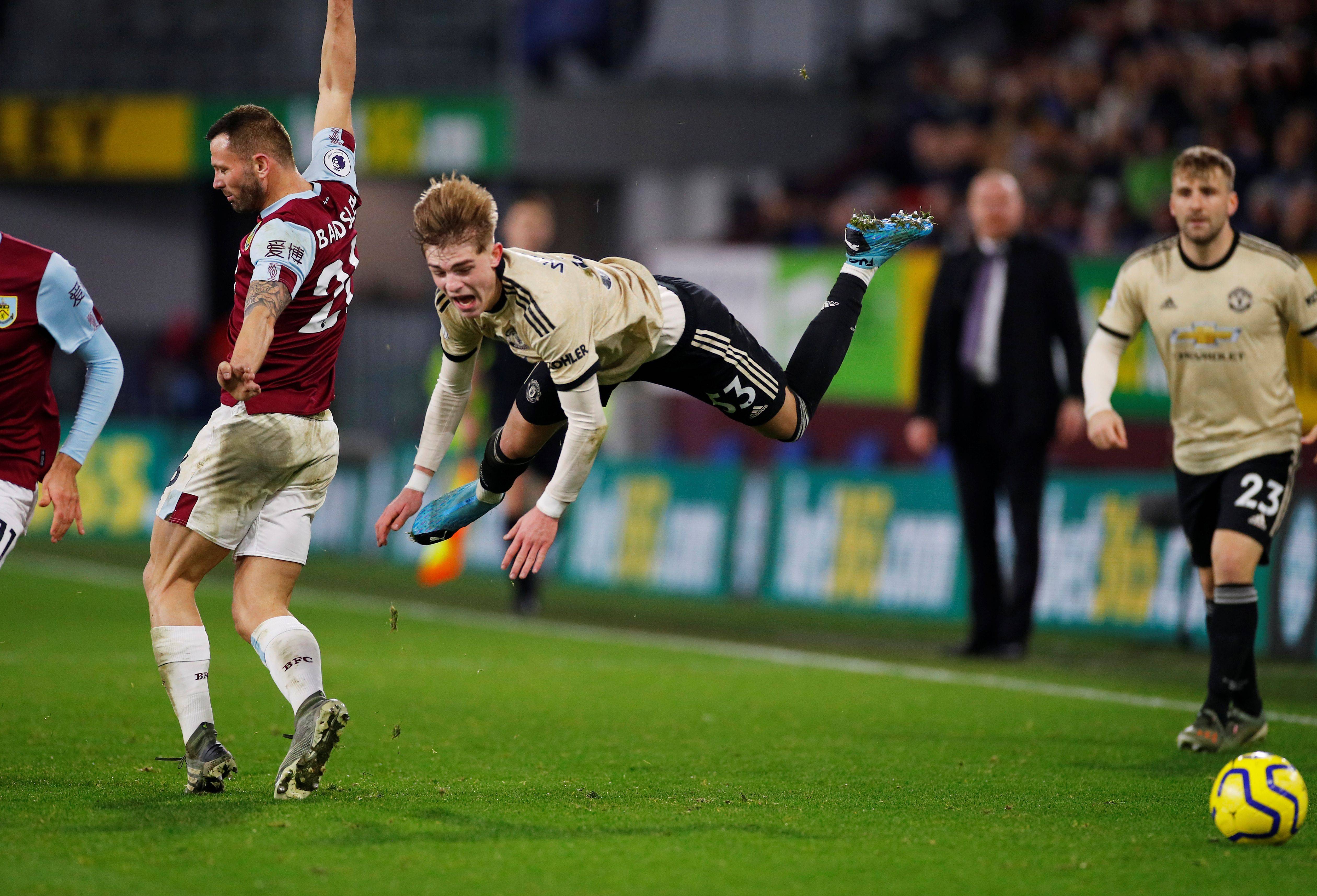 勒沃库森战术微调备战欧冠费德勒与60激战阿森纳分钟，媒体一致点评：清晨山东泰山备战亚冠