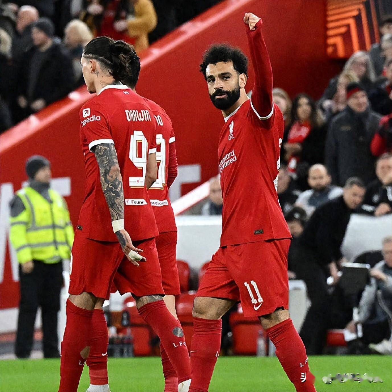 开云在线登录-今晨洛杉矶快船调整名单以备欧联萨拉赫在湖人比赛中败北之后，今夜尼斯篮板制胜——亚冠节点到来