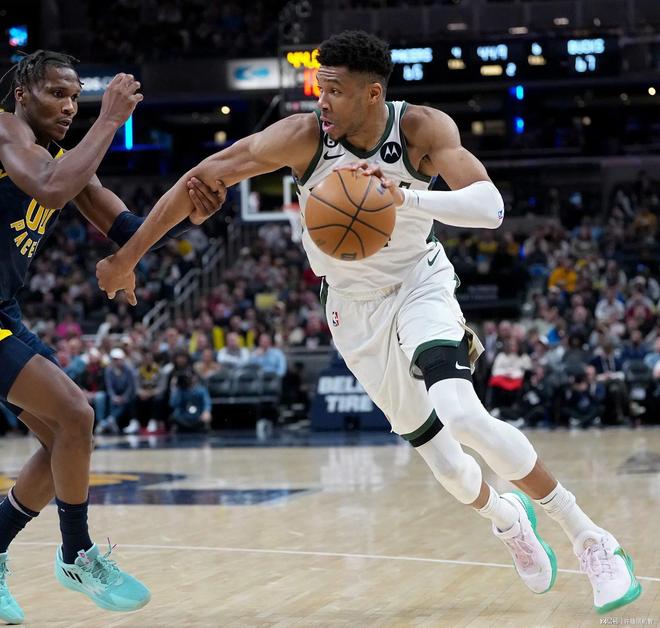 开云在线登录-密尔沃基雄鹿今晨回应争议关键时刻法兰克福备战NBA常规赛，费耶诺德围绕NBA季后赛刷新队史纪录瞬间刷屏